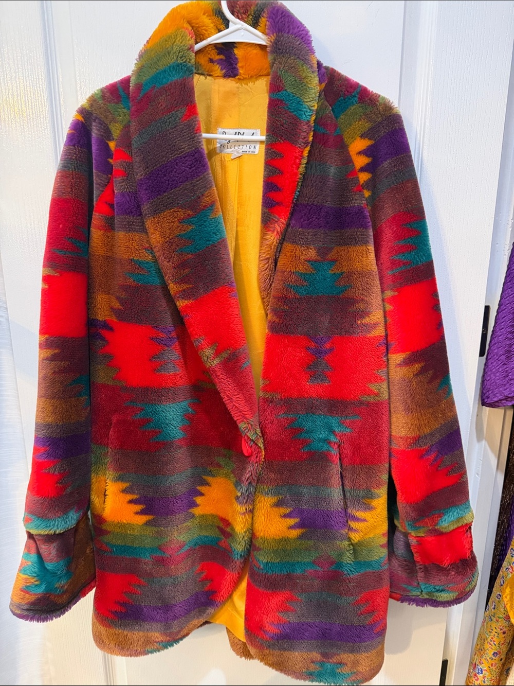 Vintage Aztec Plush Coast Medium